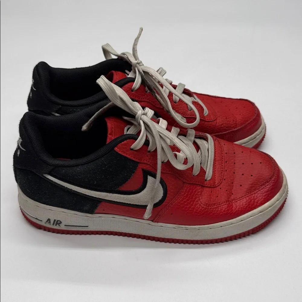 Nike Airforce 1 LV8 1 Mystic Red‎ Black 6 Youth